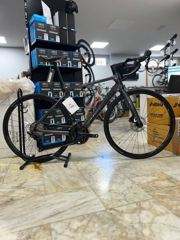 Used Bianchi Infinito 105 2024 Road & Gravel, Purple — image 1 of 9