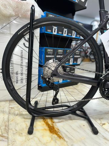 Used Bianchi Infinito 105 2024 Road & Gravel, Purple — image 2 of 9