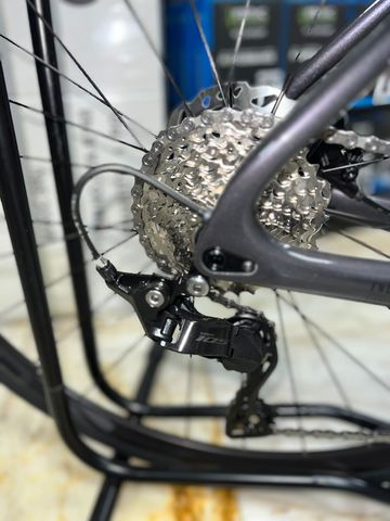 Used Bianchi Infinito 105 2024 Road & Gravel, Purple — image 8 of 9