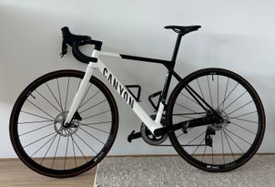 Canyon - Ultimate CF SL 7 eTap 2023, 2023