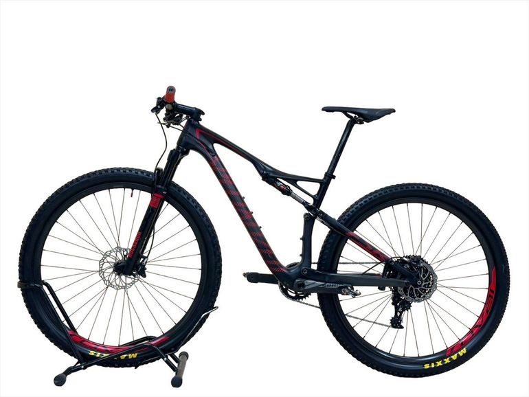 Specialized Epic Expert World Cup Carbon X01 used in M buycycle BG