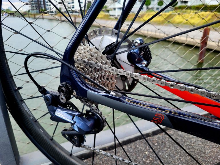 Used Basso Astra Dics m. Mavic Cosmic SLR 45 & Powermeter 2019 Road & Gravel, Red — image 4 of 13