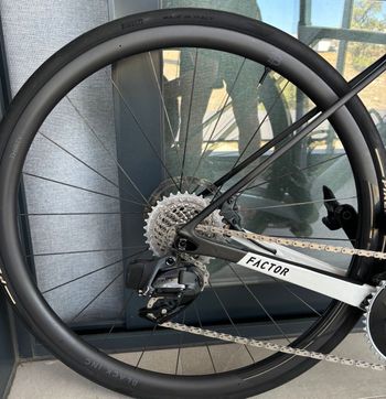 Used Factor 02 2021 Road & Gravel — image 2 of 6