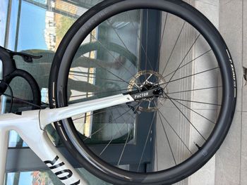 Used Factor 02 2021 Road & Gravel — image 3 of 6
