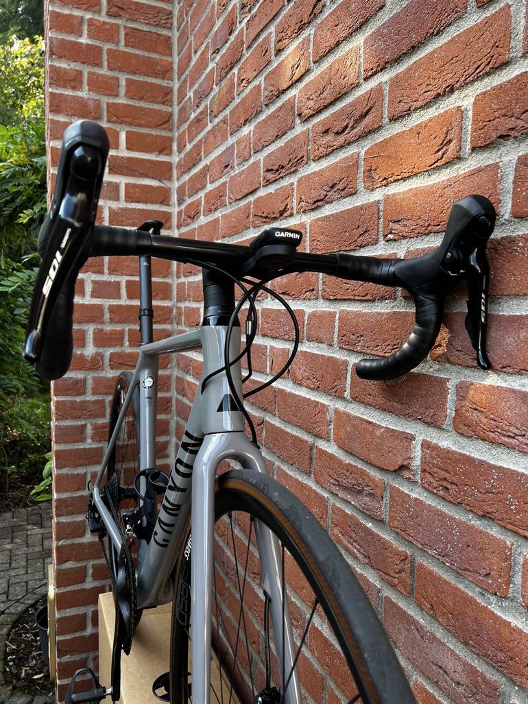 Used Canyon Ultimate CF SL 7 Disc 2020 Road & Gravel, Hellgrau — image 3 of 6