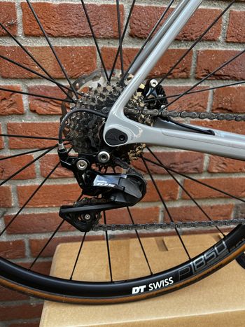 Used Canyon Ultimate CF SL 7 Disc 2020 Road & Gravel, Hellgrau — image 5 of 6