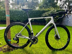 Canyon - Ultimate CFR eTap 2023, 2023