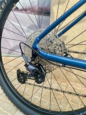 Used Giant Talon 0 2022 2022 Mountainbike, Blue, 27.5, 29 — image 3 of 4