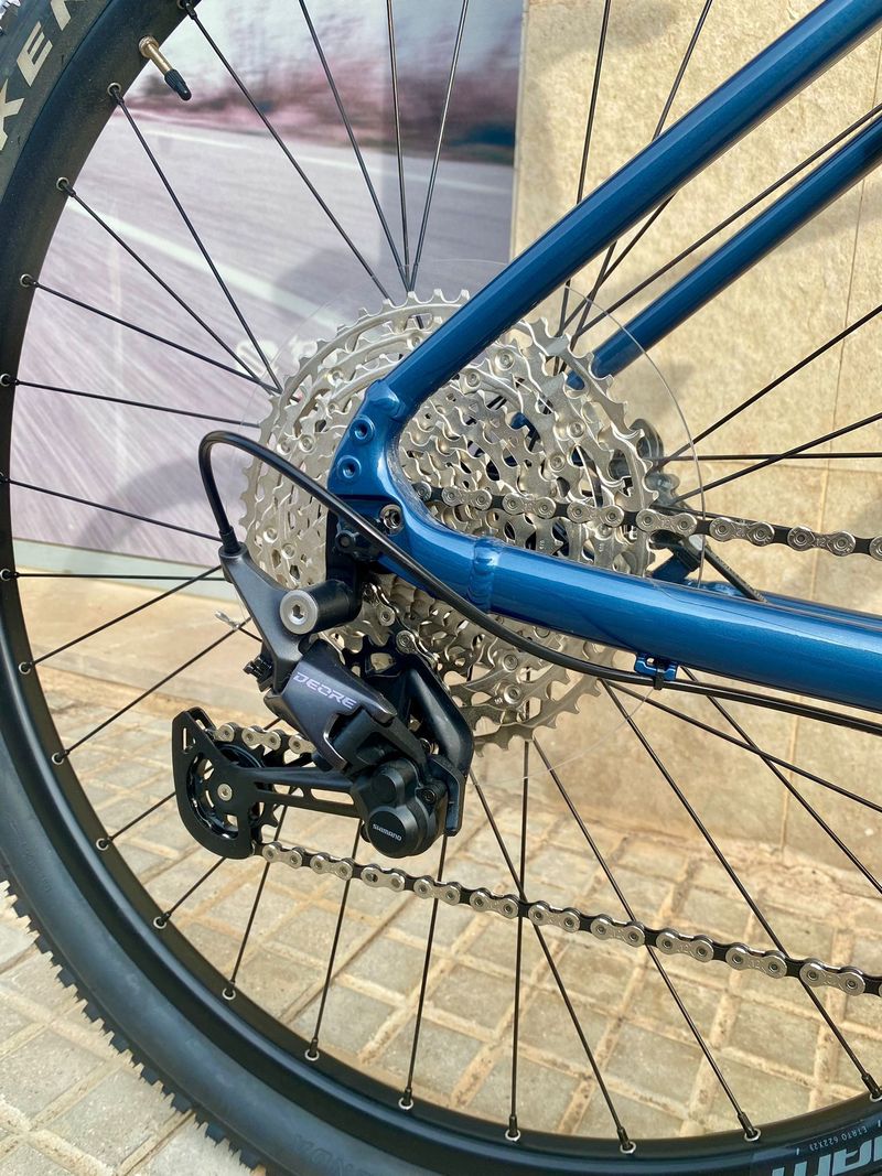 Used Giant Talon 0 2022 2022 Mountainbike, Blue, 27.5, 29 — image 3 of 4