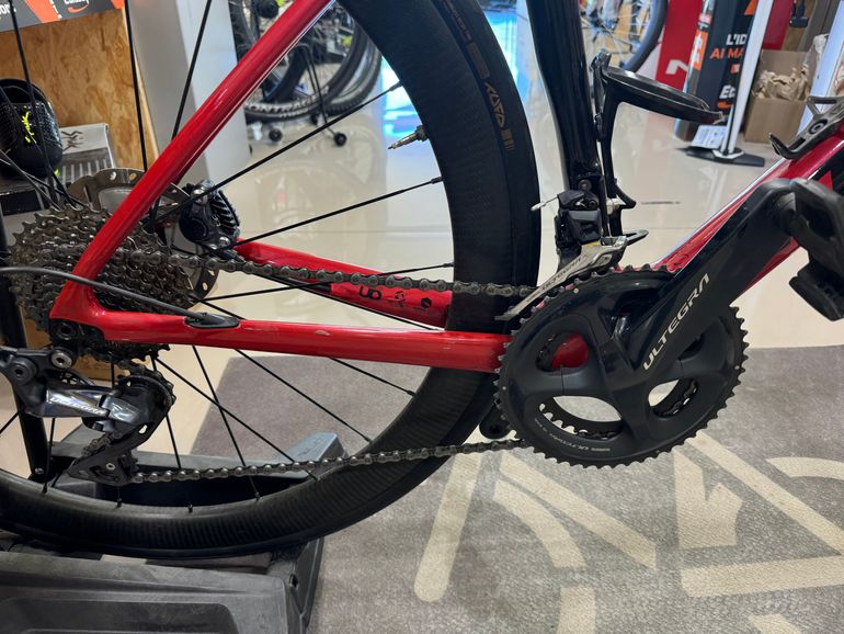 Used Lapierre Xelius SL 6.0 Disc 2021 2021 Road & Gravel, Red — image 2 of 3