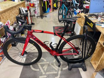 Used Lapierre Xelius SL 6.0 Disc 2021 2021 Road & Gravel, Red — image 3 of 3