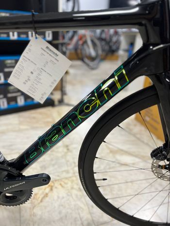 Used Bianchi Specialissima Ultegra 2023 Road & Gravel, Black — image 4 of 8