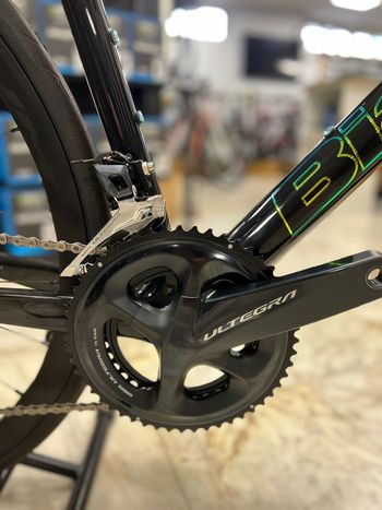 Used Bianchi Specialissima Ultegra 2023 Road & Gravel, Black — image 7 of 8
