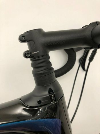 Specialized Roubaix Expert 2018 2018 Road & Gravel de segunda mano, Azul — imagen 4 de 6
