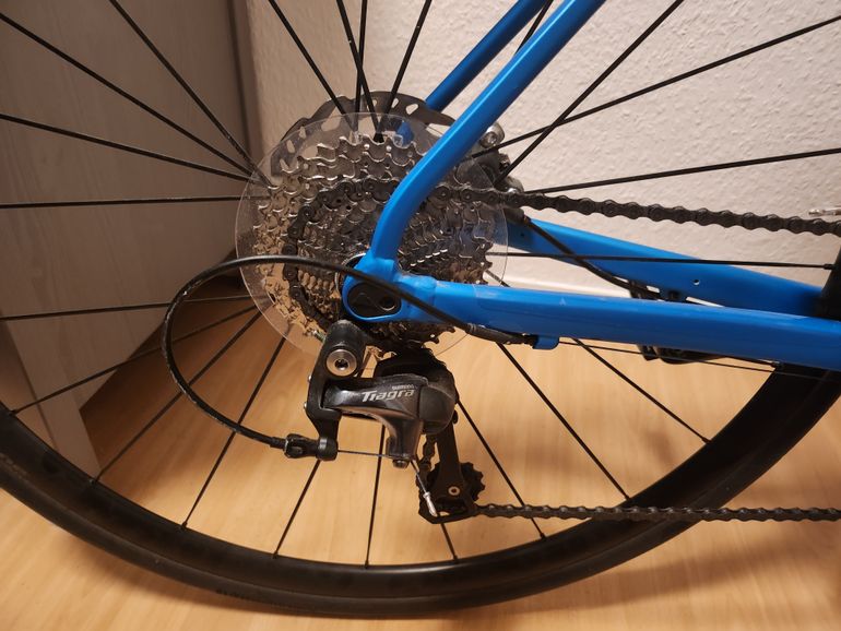 Used Canyon Endurace 6 Disc 2022 Road & Gravel, Blue — image 5 of 6