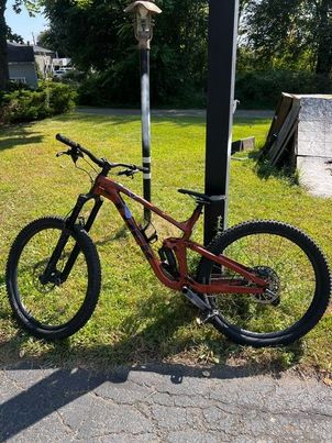 Trek - Slash 8 Gen 5 2023, 2023