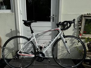 Giant - Defy Composite 2 2013, 2013