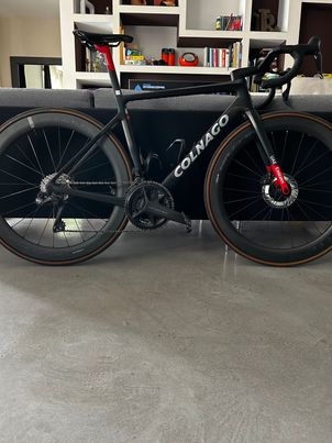 Colnago - V4Rs Disc Ultegra Di2 8100 w/Fulcrum Racing 600 Wheels 2023, 2023