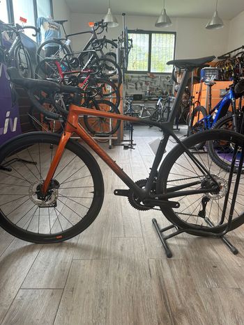 Used Giant TCR Advanced Pro Disc 0 Ultegra Di2 2022 2022 Road & Gravel, Orange — image 5 of 6