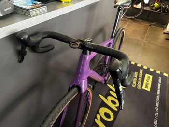 Used BMC URS 01 ONE 2022 2022 Road & Gravel, Morado — image 4 of 7