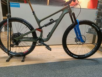Used Cannondale Habit Carbon 2 2022 2022 Mountainbike, Verde — image 2 of 3