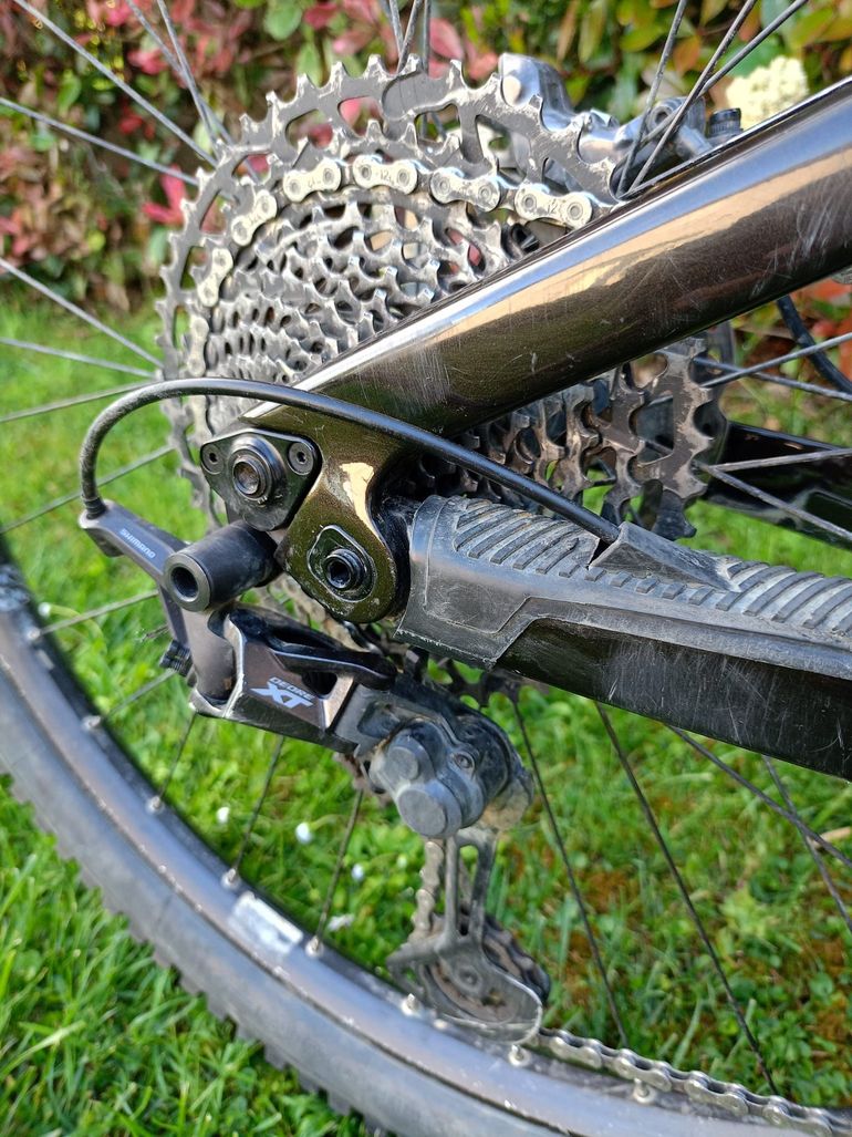 Used Lapierre Zesty AM CF 8.9 2023 Mountainbike — image 4 of 7