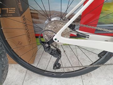 Used BH iRS1 CARBON 1.4 2024 Road & Gravel, White — image 2 of 8