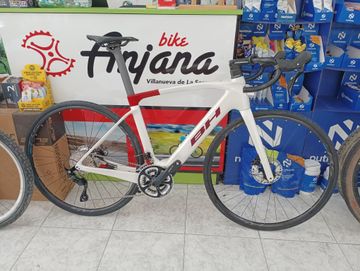 Used BH iRS1 CARBON 1.4 2024 Road & Gravel, White — image 1 of 8