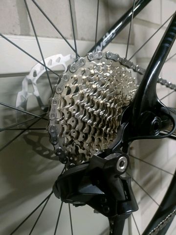 Tweedehands Cervélo Caledonia 105 Di2 2022 2022 Road & Gravel — afbeelding 6 van 6