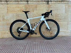 Factor - Ostro Gravel SRAM Force eTap AXS w/ Power Meter 2023, 2023