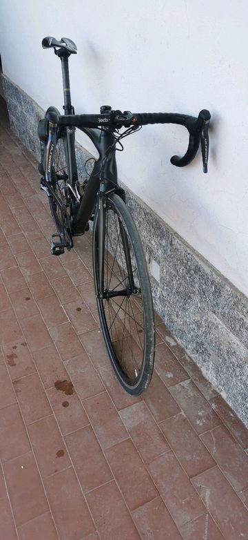 Specialized Tarmac Shimano Ultegra Di2 2015 Road & Gravel usato, Nero — immagine 2 di 12