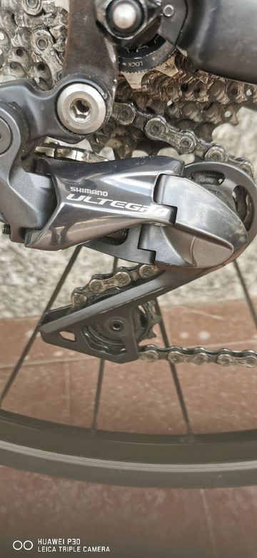 Specialized Tarmac Shimano Ultegra Di2 2015 Road & Gravel usato, Nero — immagine 11 di 12