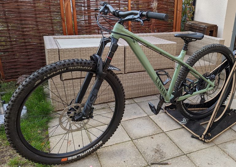 Used Canyon Stoic 4 2021 Mountainbike, Green — image 1 of 13