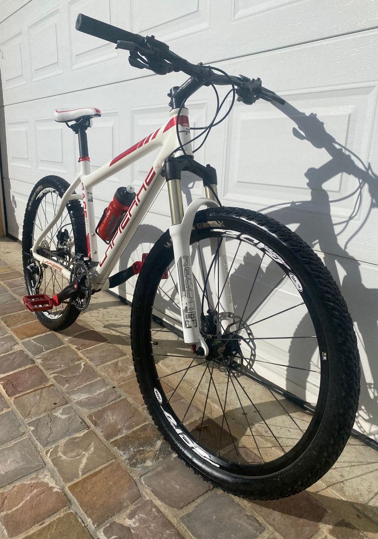 Used Lapierre Pro race 200 2011 Mountainbike — image 2 of 7