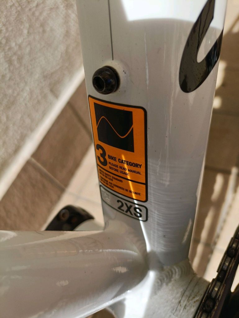 Used Canyon Grand Canyon 8 WMN 2023 2023 Mountainbike, White, 27.5, 29 — image 8 of 9