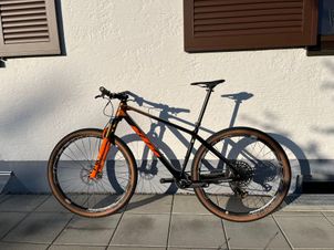 KTM - MYROON EXONIC 2022, 2022