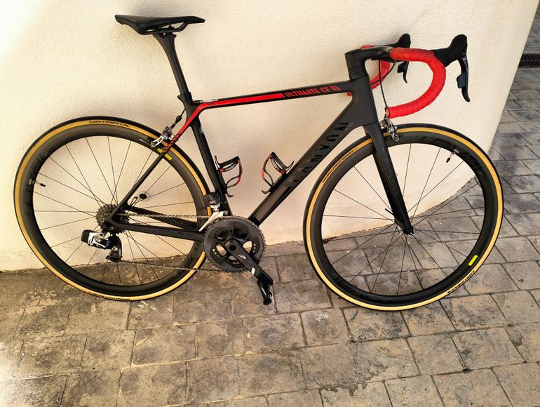 Canyon Ultimate CF SL 8 used in S buycycle CA