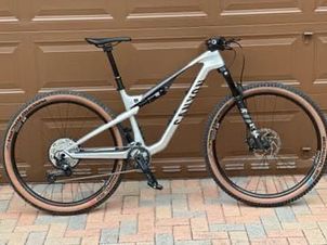 Canyon - Lux Trail CF 7 2024, 2024