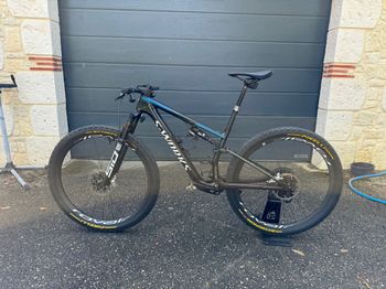 Used Specialized S-Works Epic 8 2024 2024 Mountainbike, Blue, 29 — image 2 of 3