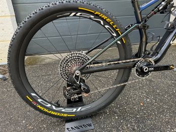 Used Specialized S-Works Epic 8 2024 2024 Mountainbike, Blue, 29 — image 3 of 3