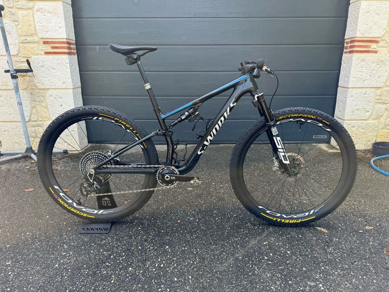 Used Specialized S-Works Epic 8 2024 2024 Mountainbike, Blue, 29 — image 1 of 3
