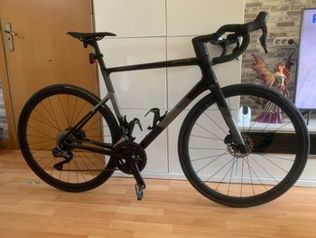 Cannondale - SuperSix EVO Carbon Disc 105 Di2 2024, 2024