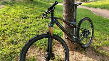 Used Orbea OIZ M10 2018 2018 Mountainbike, Negro — image 4 of 6