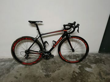 Gebrauchtes Trek Émonda SL 8 WSD 2015 2015 Road & Gravel, Blau — Bild 1 von 9