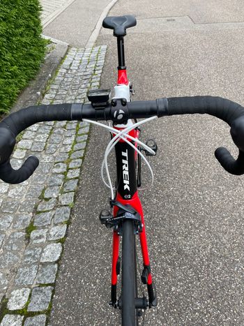 Used Trek Madone 3.5 H2 Compact 2014 2014 Road & Gravel, Red — image 6 of 6