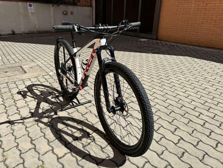 Used Trek Procaliber 9.8 2021 2021 Mountainbike, White, 29 — image 8 of 8