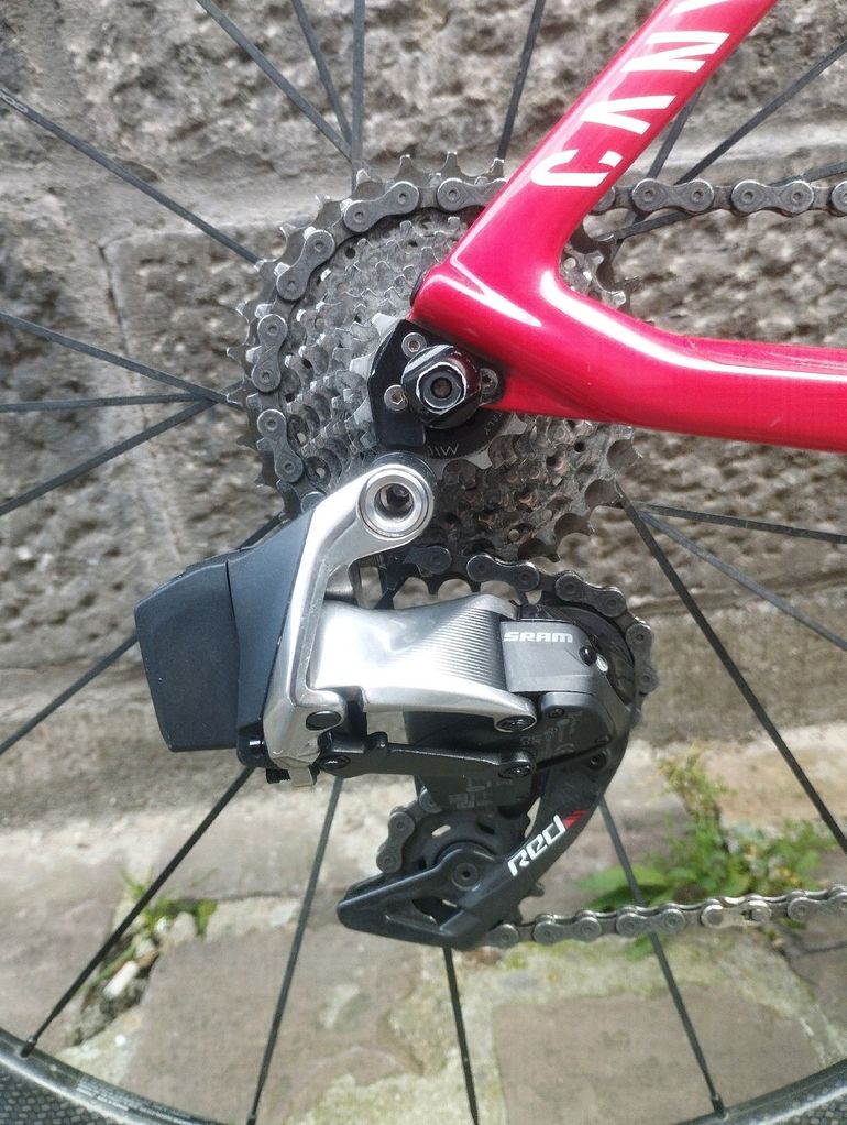 Canyon Aeroad CF SLX 2018 Road & Gravel de segunda mano, Rojo — imagen 4 de 18
