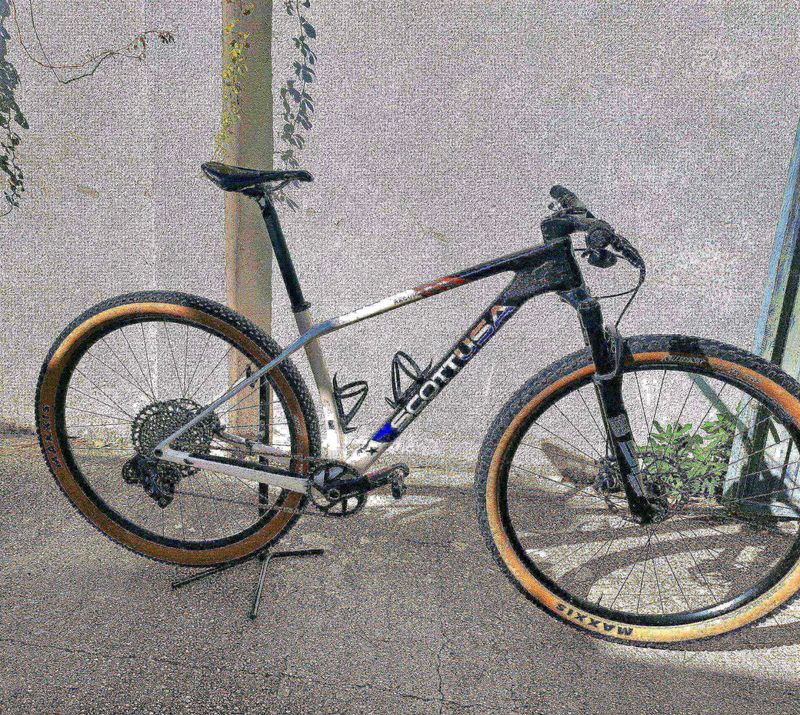 Używany Scott Scale RC 900 Pro 2020 2020 Mountainbike — zdjęcie 8 z 10
