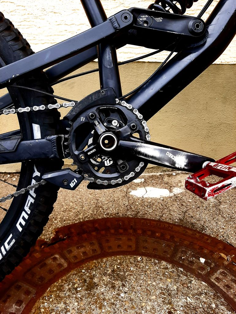 Used Canyon Torque dhx 2018 Mountainbike, Schwarz — image 2 of 3