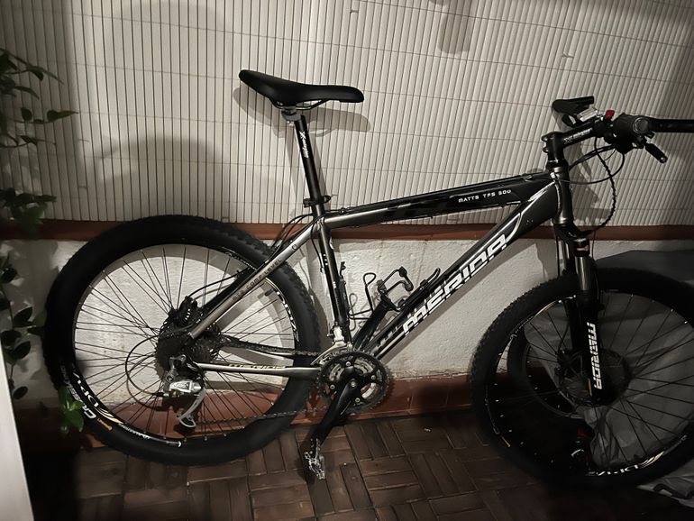 Used Merida Matts TFS 500 Mountainbike, Light Gray — image 1 of 4